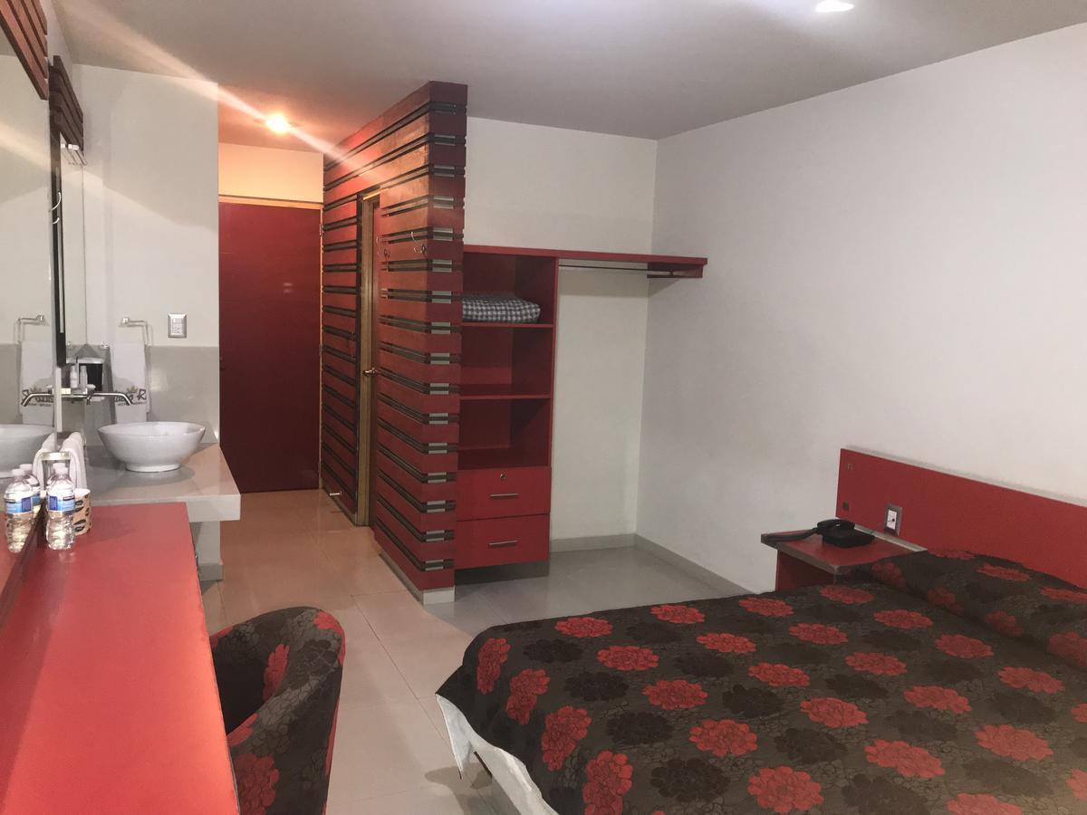 Palacio Rojo Hotel Familiar Morelia Esterno foto