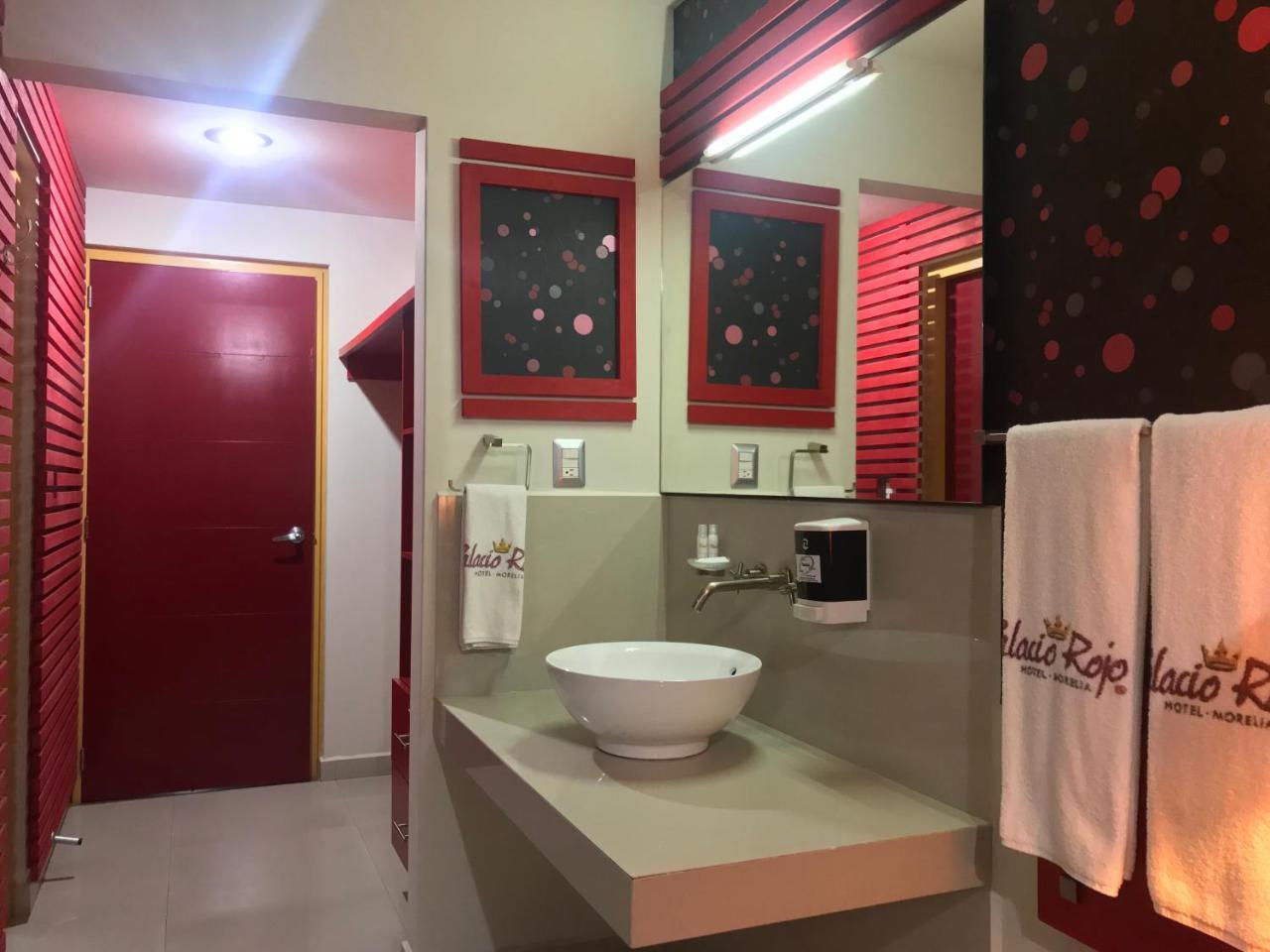 Palacio Rojo Hotel Familiar Morelia Esterno foto