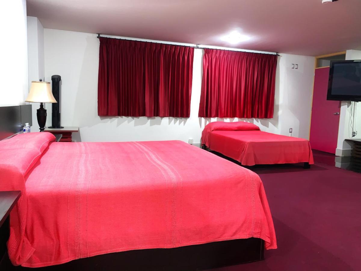 Palacio Rojo Hotel Familiar Morelia Esterno foto